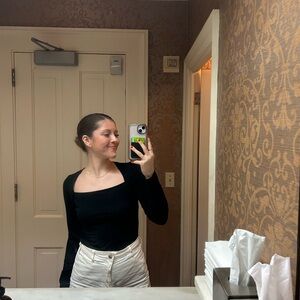 BLACK LONG SLEEVE TOP